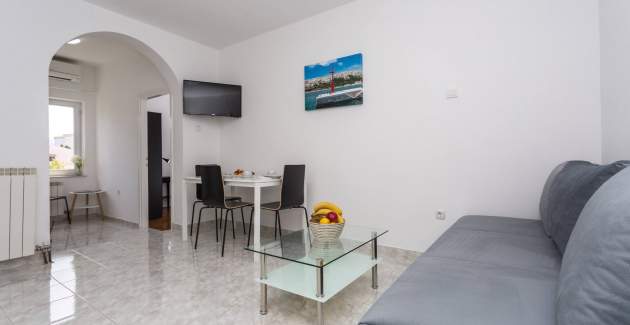 Apartment Berisha 2 Nr.2 - mit Balkon