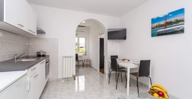 Apartment Berisha 2 Nr.2 - mit Balkon