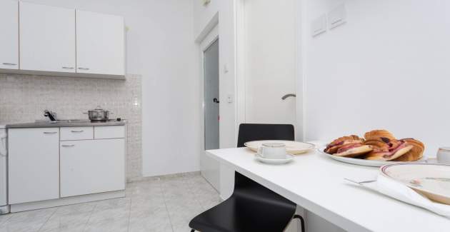 Apartment Berisha 2 Nr.3 - mit Balkon