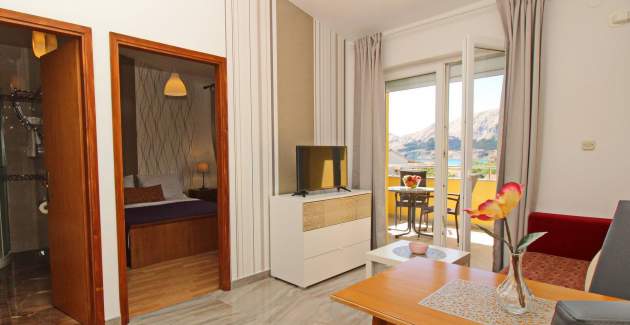 Charmantes Apartment Brnić Nr.7 - mit Balkon und Meerblick