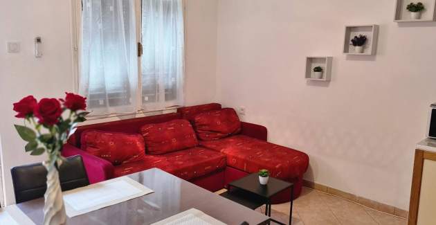 Apartment Bugi PRIZ - im Erdgeschoss, mit Terrasse