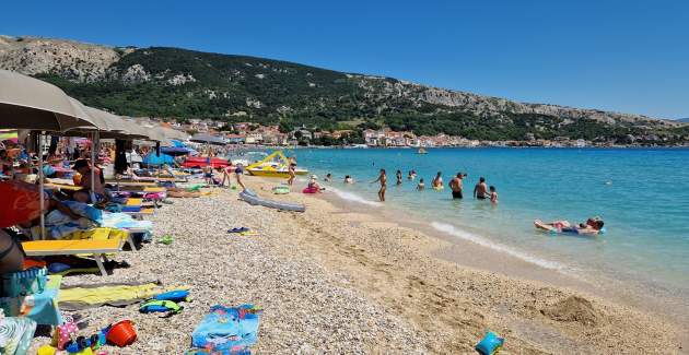 Apartment Bugi PRIZ - im Erdgeschoss, mit Terrasse