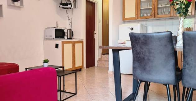 Apartment Bugi PRIZ - im Erdgeschoss, mit Terrasse