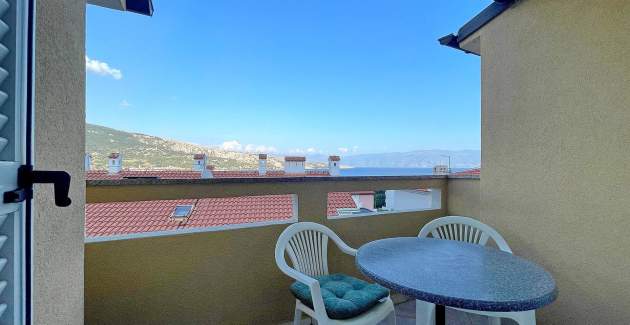 Capic Z6 – Apartment mit Balkon und Parkplatz, 300 m vom Strand entfernt