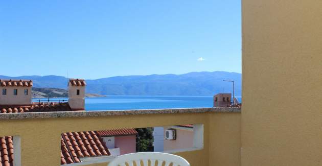 Capic Z6 – Apartment mit Balkon und Parkplatz, 300 m vom Strand entfernt