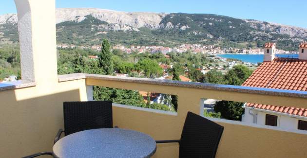 Capic Z7 – Apartment mit Balkon und Parkplatz, 300 m vom Strand entfernt
