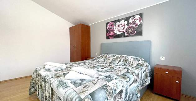 Capic Z7 – Apartment mit Balkon und Parkplatz, 300 m vom Strand entfernt