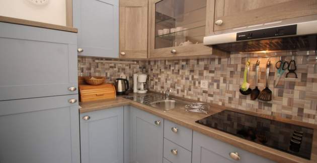 Apartment Cugalj – mit Balkon, im 2. Stock, 300 m vom Strand
