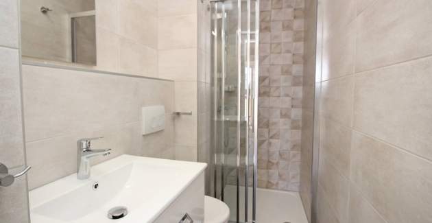 Zimmer Dekanic Nr.3 – mit Minikühlschrank und Balkon