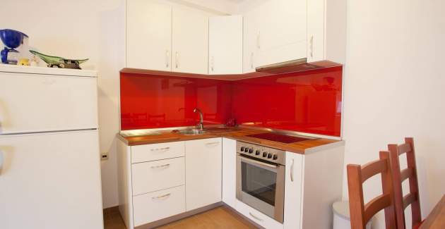 Apartment Dekanic D. – im Erdgeschoss, mit Terrasse