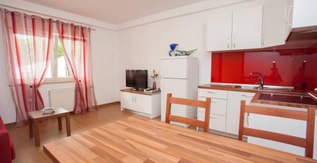 Apartment Dekanic D. – im Erdgeschoss, mit Terrasse