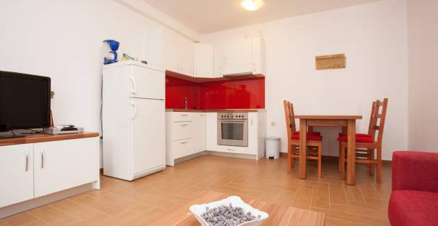 Apartment Dekanic D. – im Erdgeschoss, mit Terrasse