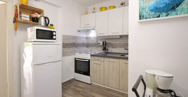 Apartment Fantov Nr.2 – mit Terrasse, 250 m vom Strand