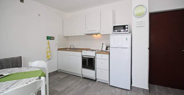 Apartment Fantov Nr.3 – mit großem Balkon, 250 m vom Strand