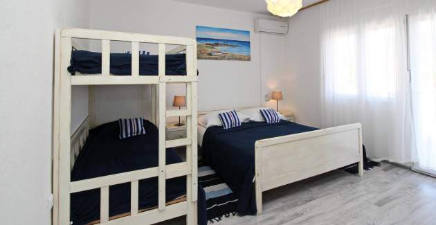 Apartment Fantov Nr.3 – mit großem Balkon, 250 m vom Strand