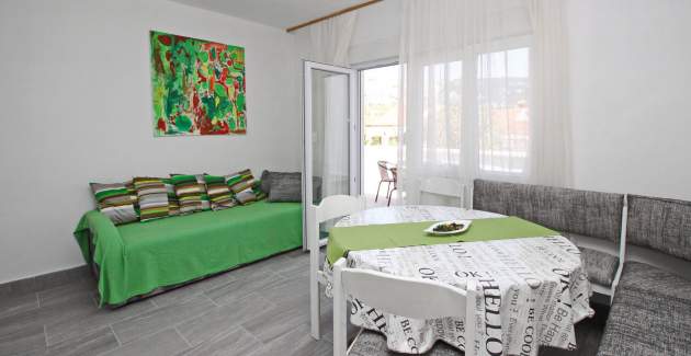 Apartment Fantov Nr.3 – mit großem Balkon, 250 m vom Strand