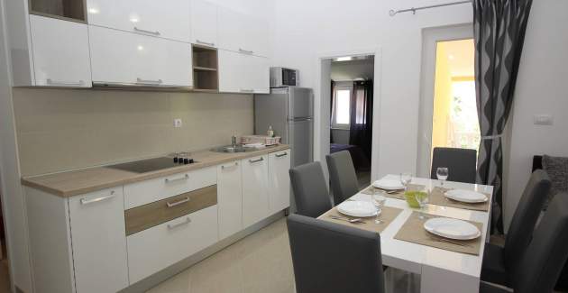 Apartment Gorica 1 Nr.8 – mit Pool, 200 m vom Strand entfernt