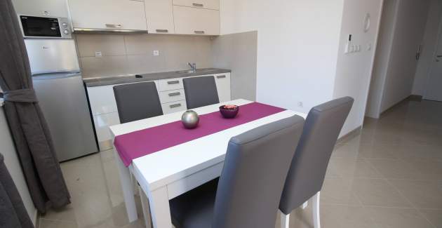 Apartment Gorica 1 Nr.6 – mit Pool, 200 m vom Strand entfernt