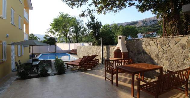 Apartment Gorica 1 Nr.1 – mit Pool, 200 m vom Strand entfernt
