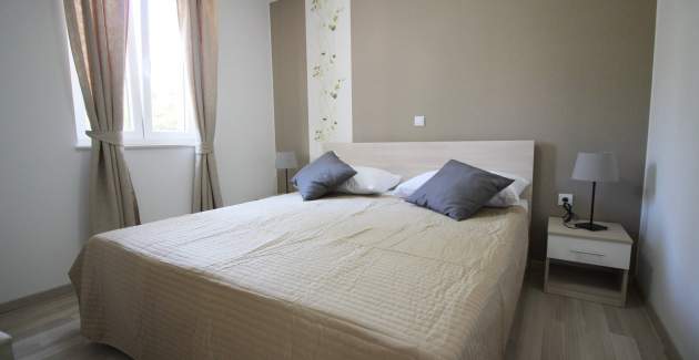Apartment Gorica 1 Nr.1 – mit Pool, 200 m vom Strand entfernt