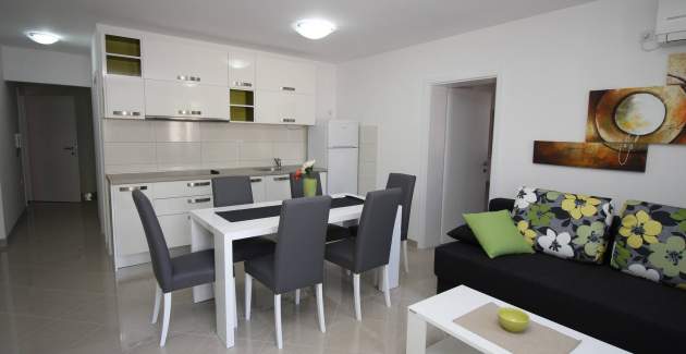 Apartment Gorica 1 Nr.2 – mit Pool, 200 m vom Strand entfernt