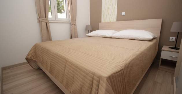 Apartment Gorica 1 Nr.2 – mit Pool, 200 m vom Strand entfernt