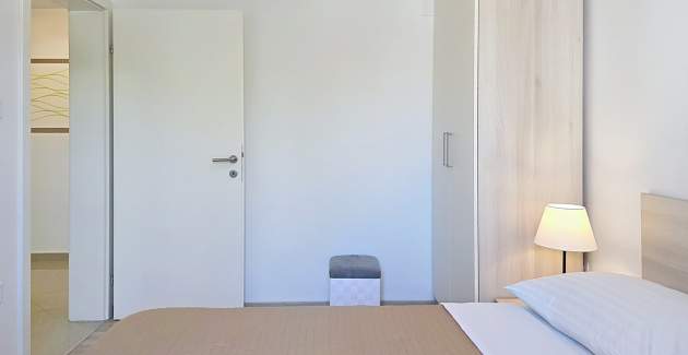 Apartman Gorica 2 br.2 – s terasom i bazenom