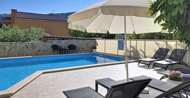 Apartman Gorica 2 br.3 – s terasom i bazenom
