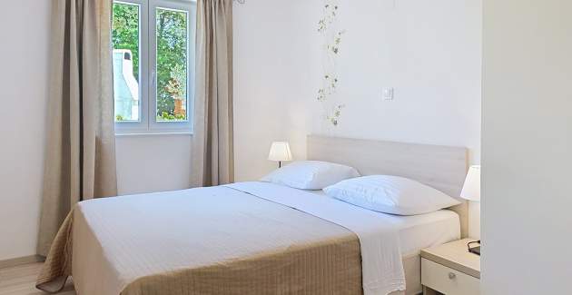 Apartman Gorica 2 br.3 – s terasom i bazenom