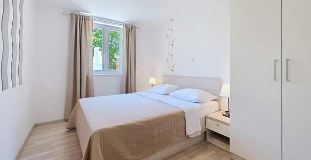 Apartman Gorica 2 br.3 – s terasom i bazenom