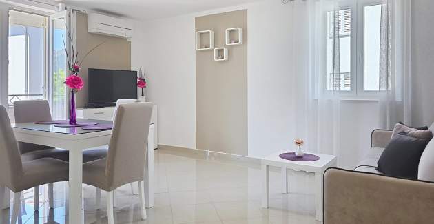 Apartman Gorica 2 br.5 – s balkonom i bazenom