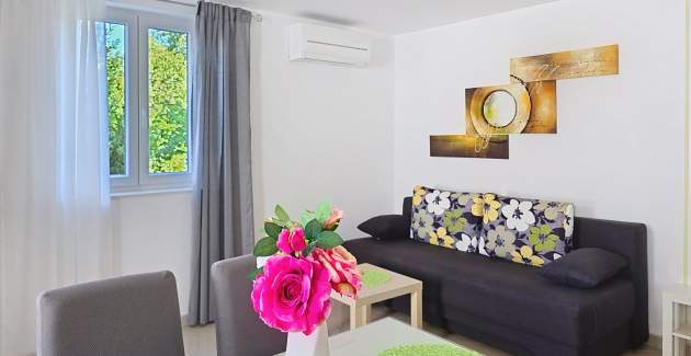 Apartman Gorica 2 br.6 – s balkonom i bazenom