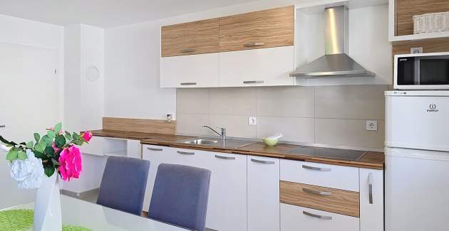 Apartman Gorica 2 br.6 – s balkonom i bazenom