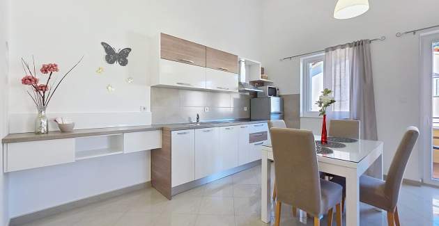 Appartamento Gorica 2 n.9 – con balcone e piscina