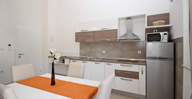 Apartment Gorica 2 Nr.9 – mit Balkon und Pool