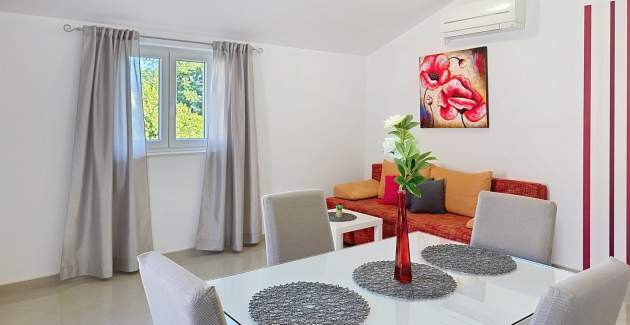 Appartamento Gorica 2 n.9 – con balcone e piscina