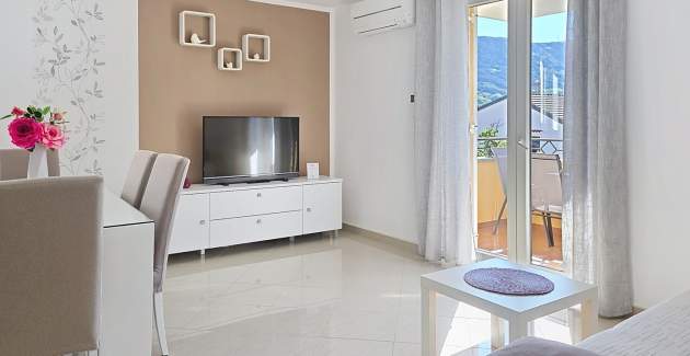 Apartman Gorica 2 br.4 – s balkonom i bazenom