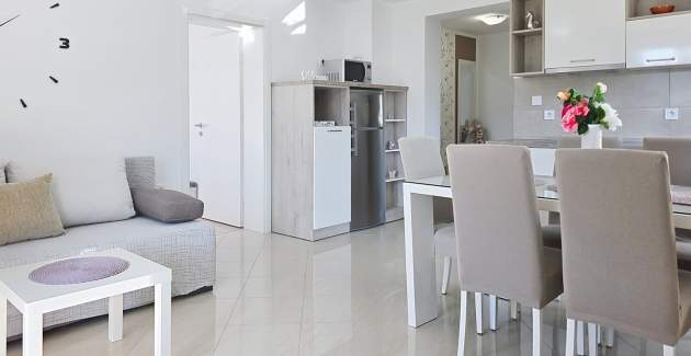 Apartman Gorica 2 br.4 – s balkonom i bazenom