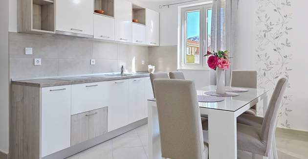 Apartman Gorica 2 br.4 – s balkonom i bazenom