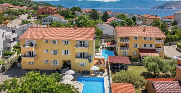 Apartman Gorica 2 br.7 – s balkonom i bazenom