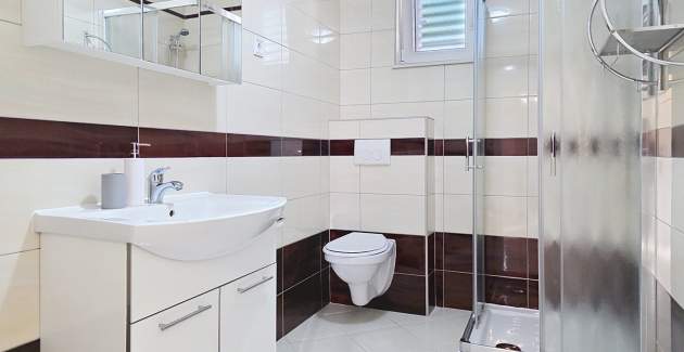 Apartman Gorica 2 br.10 – s bazenom, u suterenu