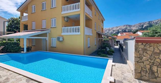 Apartman Gorica 2 br.10 – s bazenom, u suterenu