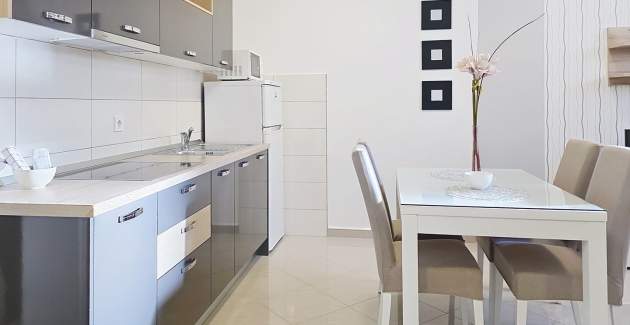 Apartman Gorica 2 br.10 – s bazenom, u suterenu