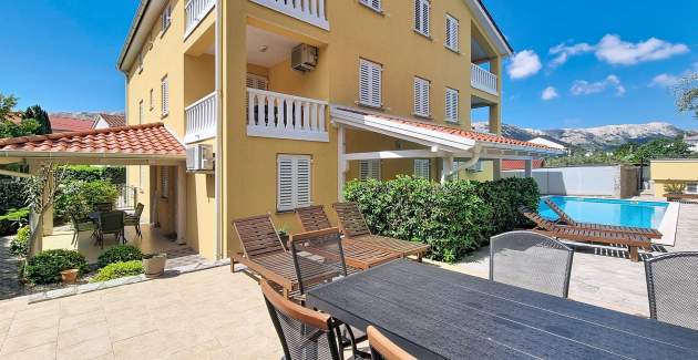 Apartman Gorica 2 br.10 – s bazenom, u suterenu