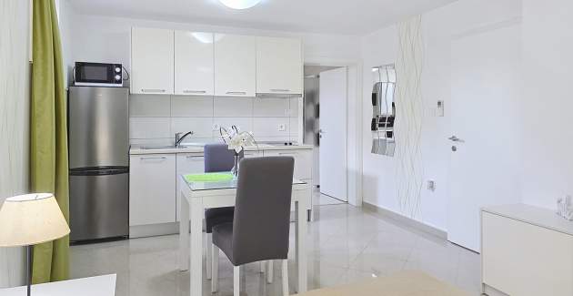 Apartment Gorica 2 Nr.10 – mit Pool, im Untergeschoss