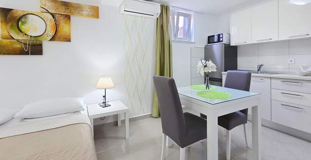 Apartment Gorica 2 Nr.10 – mit Pool, im Untergeschoss