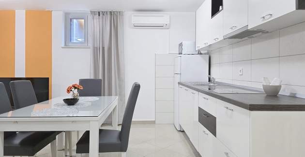 Apartment Gorica 2 Nr.12 – mit Pool, im Untergeschoss