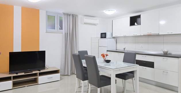 Apartment Gorica 2 Nr.12 – mit Pool, im Untergeschoss