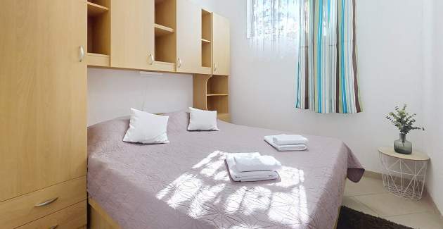 Apartment Grozdana Nr.1A – mit Terrasse