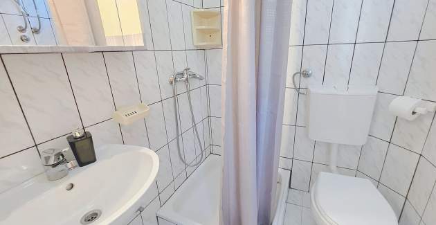 Apartment Karamarko – mit großem Balkon